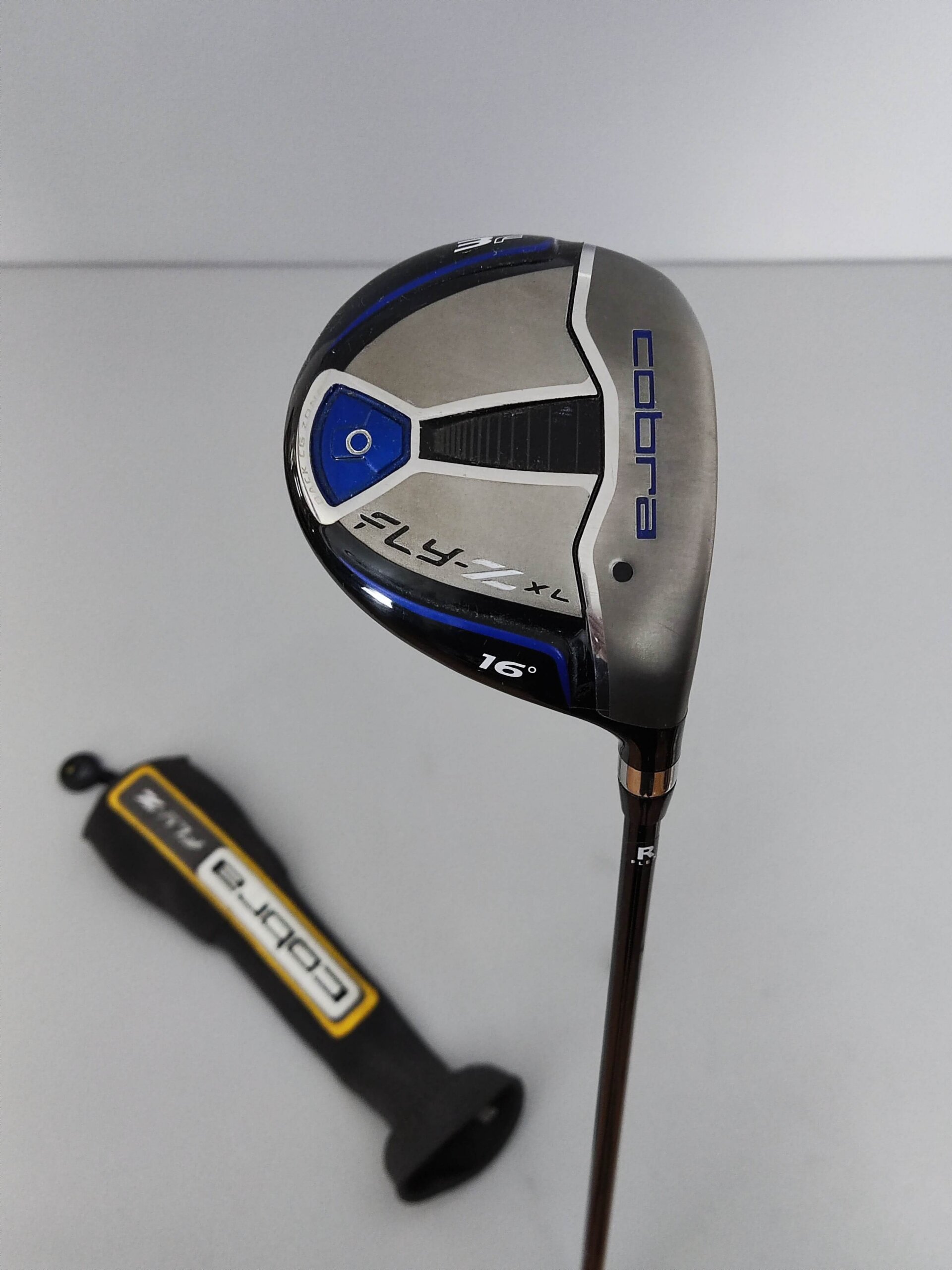 Cobra Fly XL / FW3 / Regular