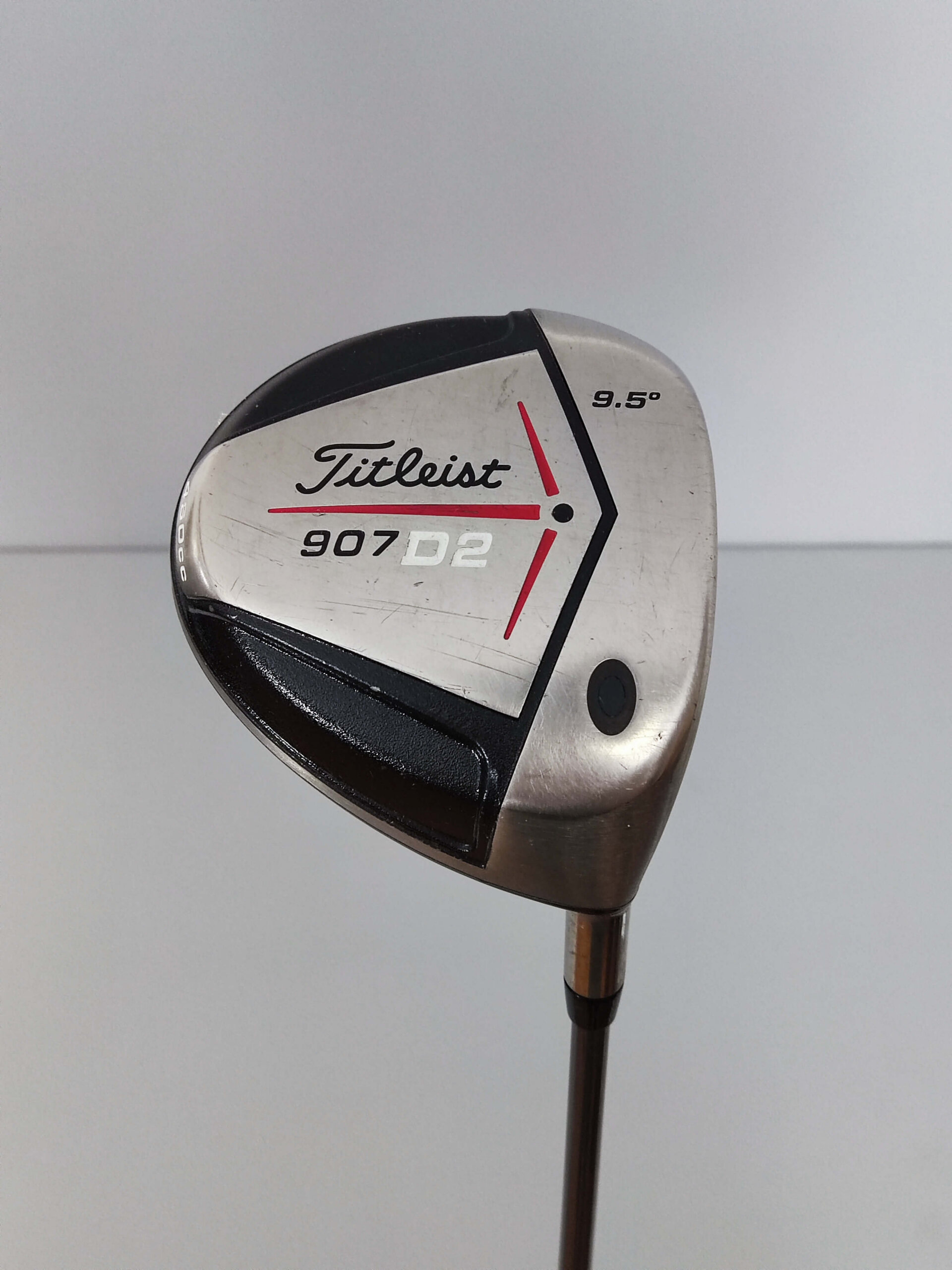 Titleist 907 D2 / Driver / Stiff